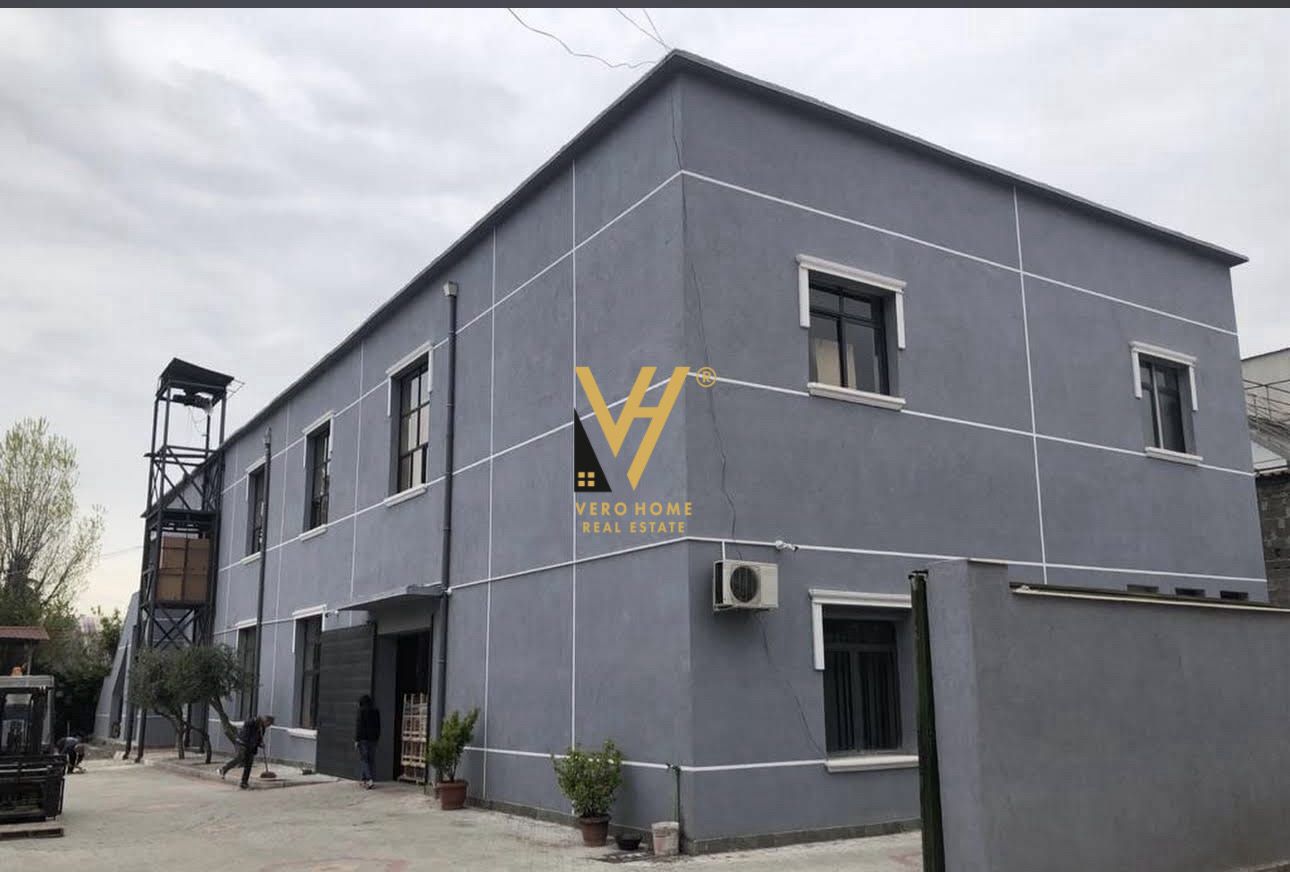 JEPET KAPANON 540 M2 ME QERA TE MISTO MAME 2.500 EURO