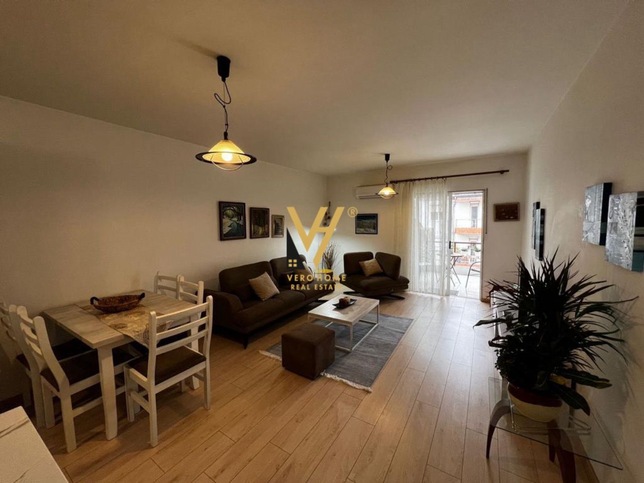 JEPET APARTAMENT 2+1+2+BLK ME QERA TEK KOMUNA E PARISIT 85.000 LEKE