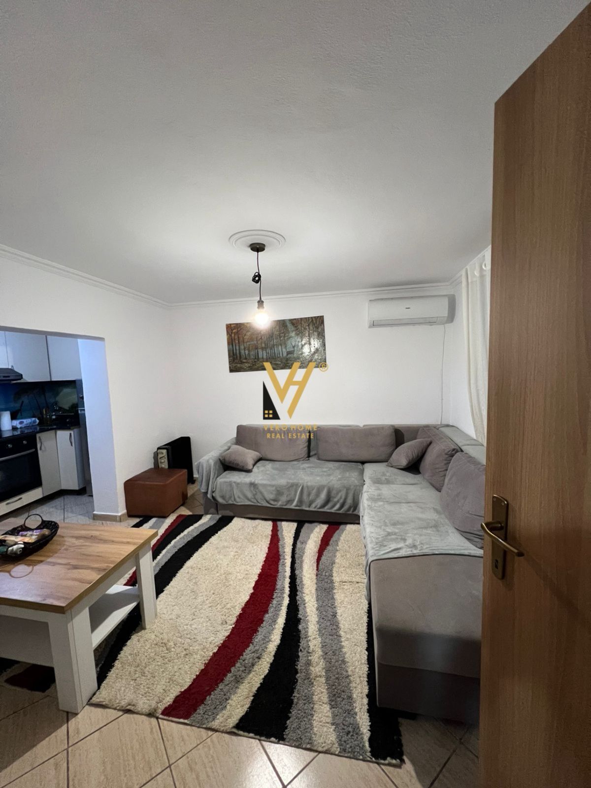 JEPET APARTAMENT 2+1+BLK ME QIRA TE BRRYLI 55.000 LEKE