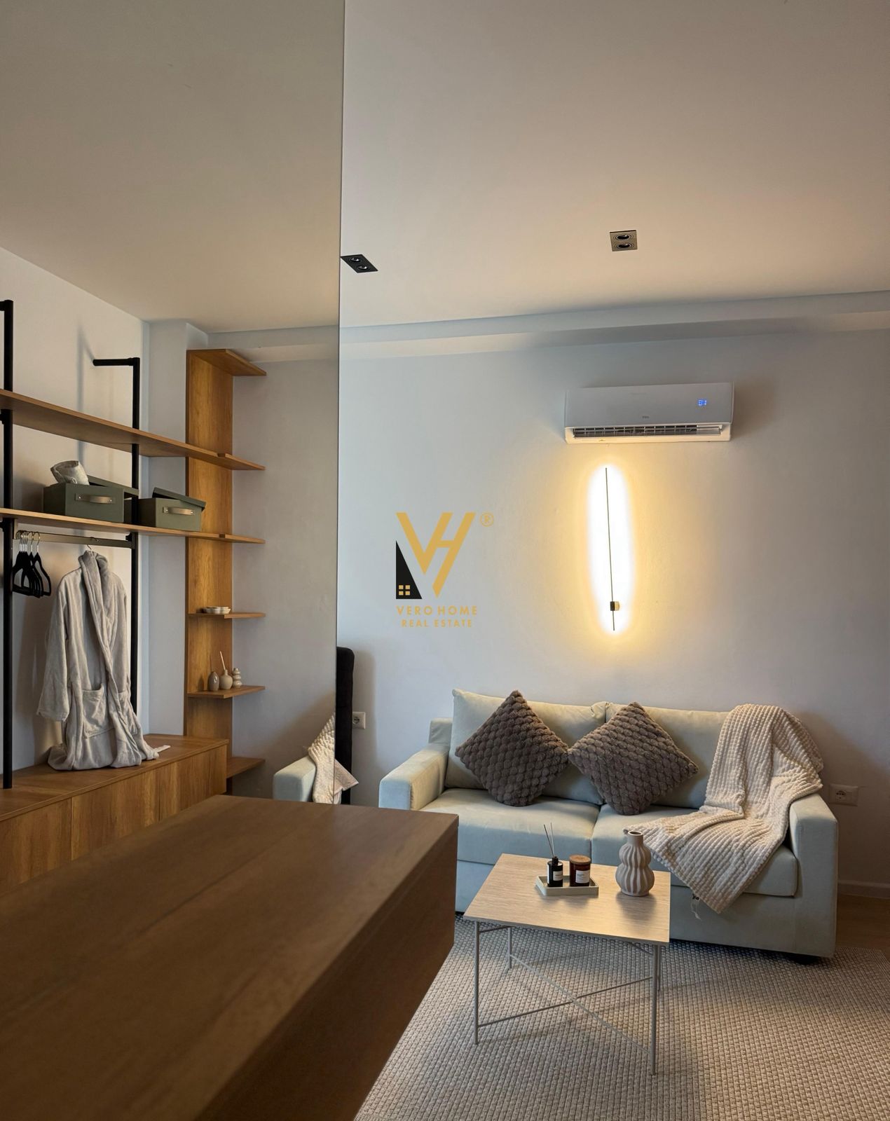JEPET GARSONIERE 41 M2 ME QERA TE KADIU, ALI DEMI 42.000 LEKE