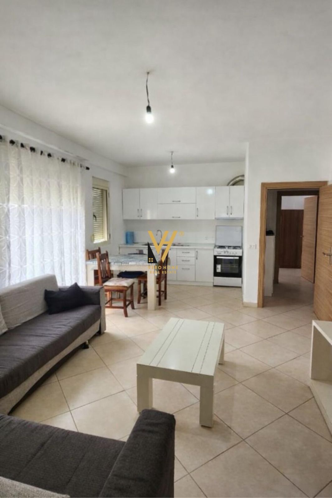 JEPET APARTAMENT 2+1+BLK ME QIRA NE YZBERISHT, MISTO MAME 450 EURO