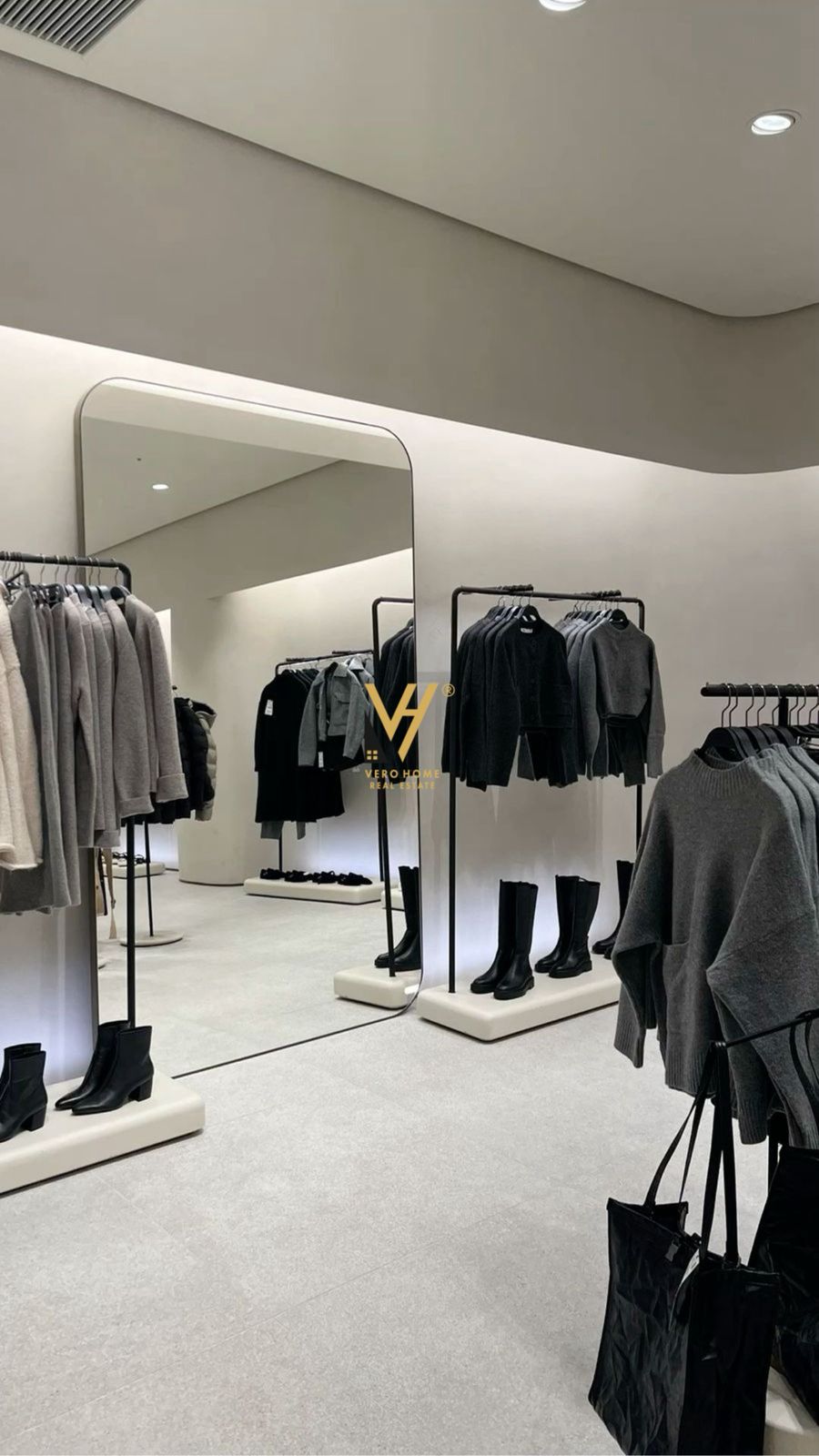 SHITET DYQAN 50 M2 TE BULEVARDI BAJRAM CURRI 206.000 EURO