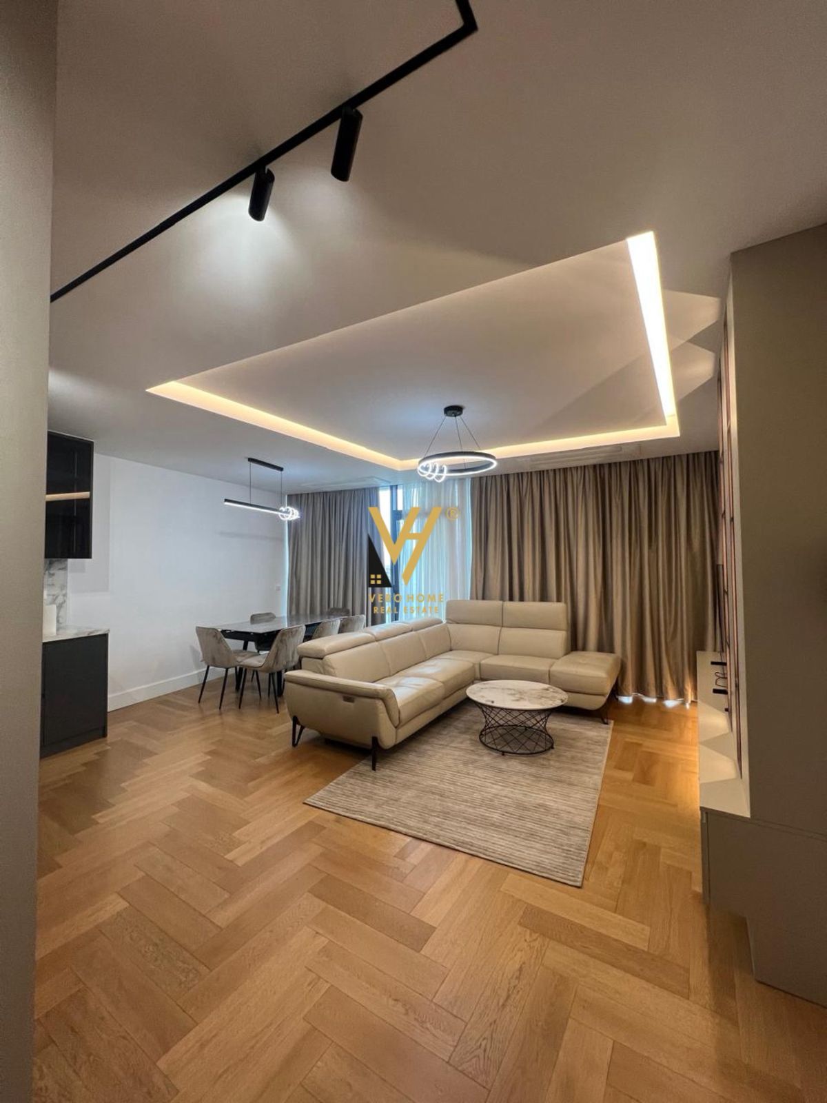 SHITET APARTAMENT 2+1+2+3BLK TE LAKE VIEW 650.000 EURO