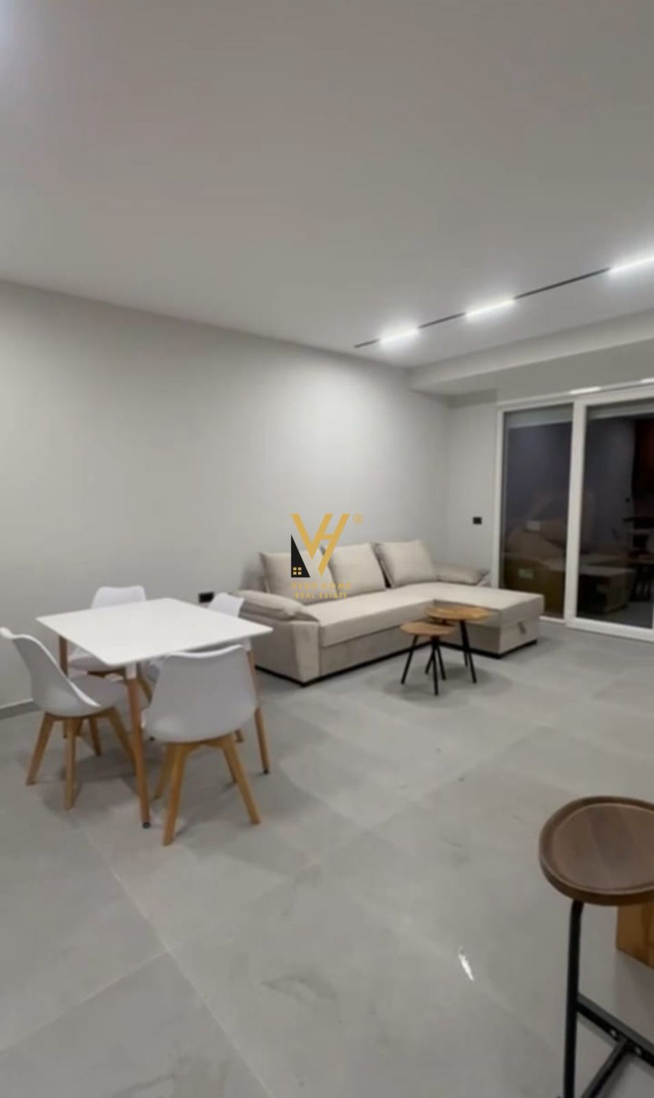 SHITET APARTAMENT 1+1+BLK TE SHKOLLA E BASHKUAR 115.000 EURO