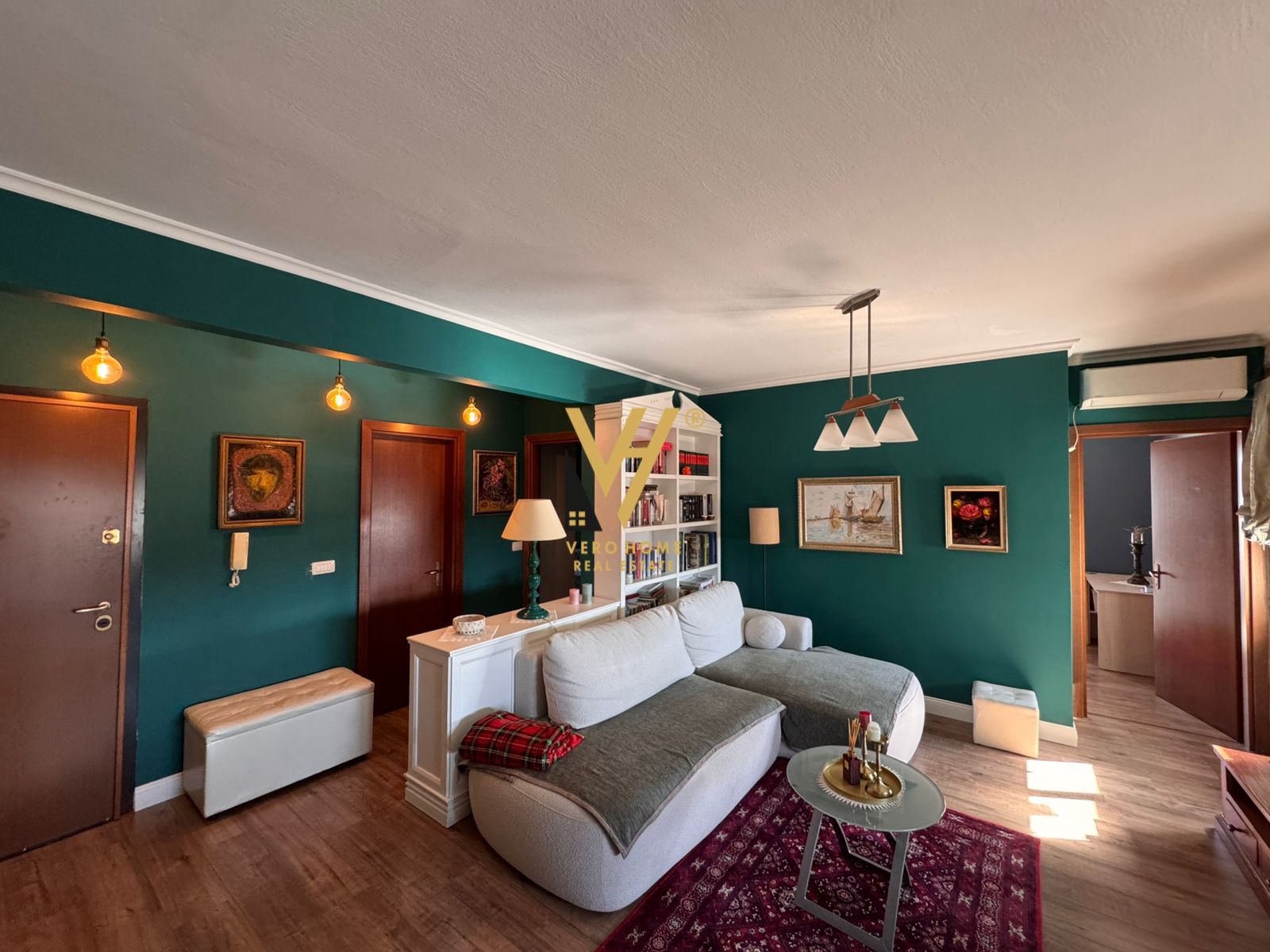 JEPET APARTAMENT 2+1+BLK ME QERA TE RRUGA E KAVAJES 75.000 LEKE