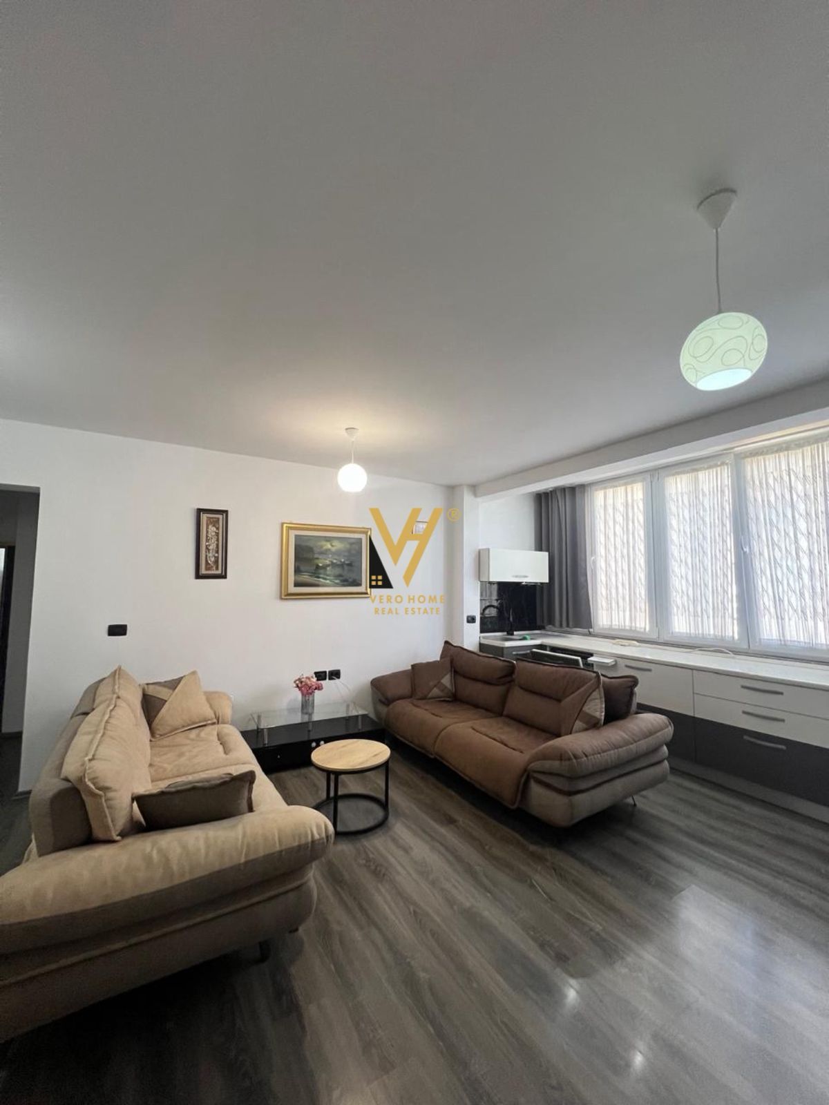 SHITET APARTAMENT 2+1+BLK TEK ISH FUSHA E AVIACIONIT 195.000 EURO