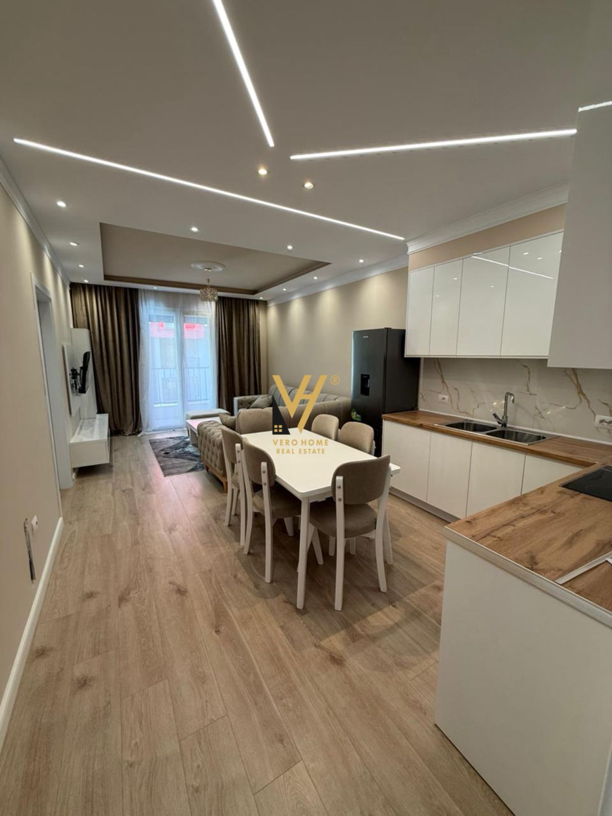 JEPET APARTAMENT 2+1+BLK ME QIRA NE PASKUQAN 50.000 LEKE